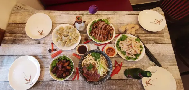 BookNoFees: Restaurant – Au Pays Tsingtao – Paris – In het land van Tsingtao, foto 3