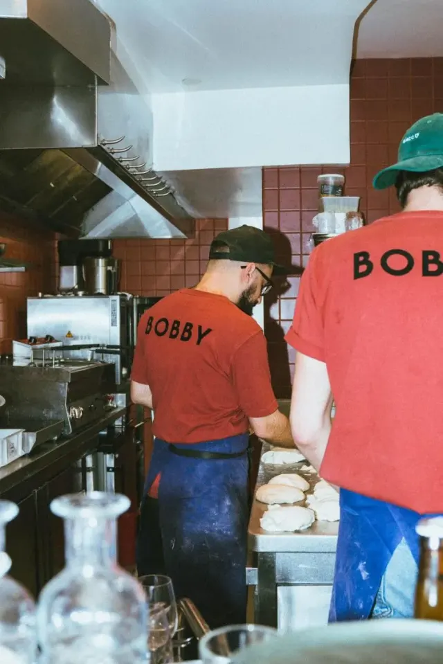 BookNoFees: Restaurant – Bobby – Paris – Kleintje, foto 2