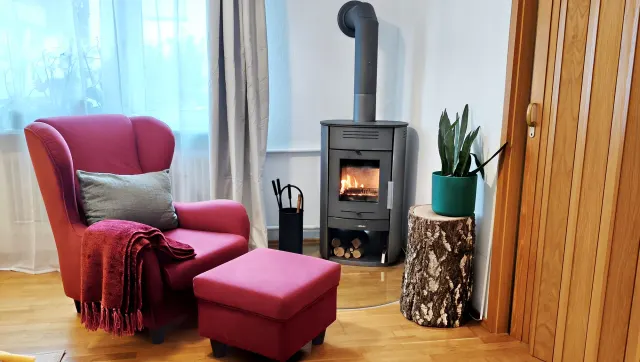 BookNoFees: Stijlvol appartement met open haard – Bensheim