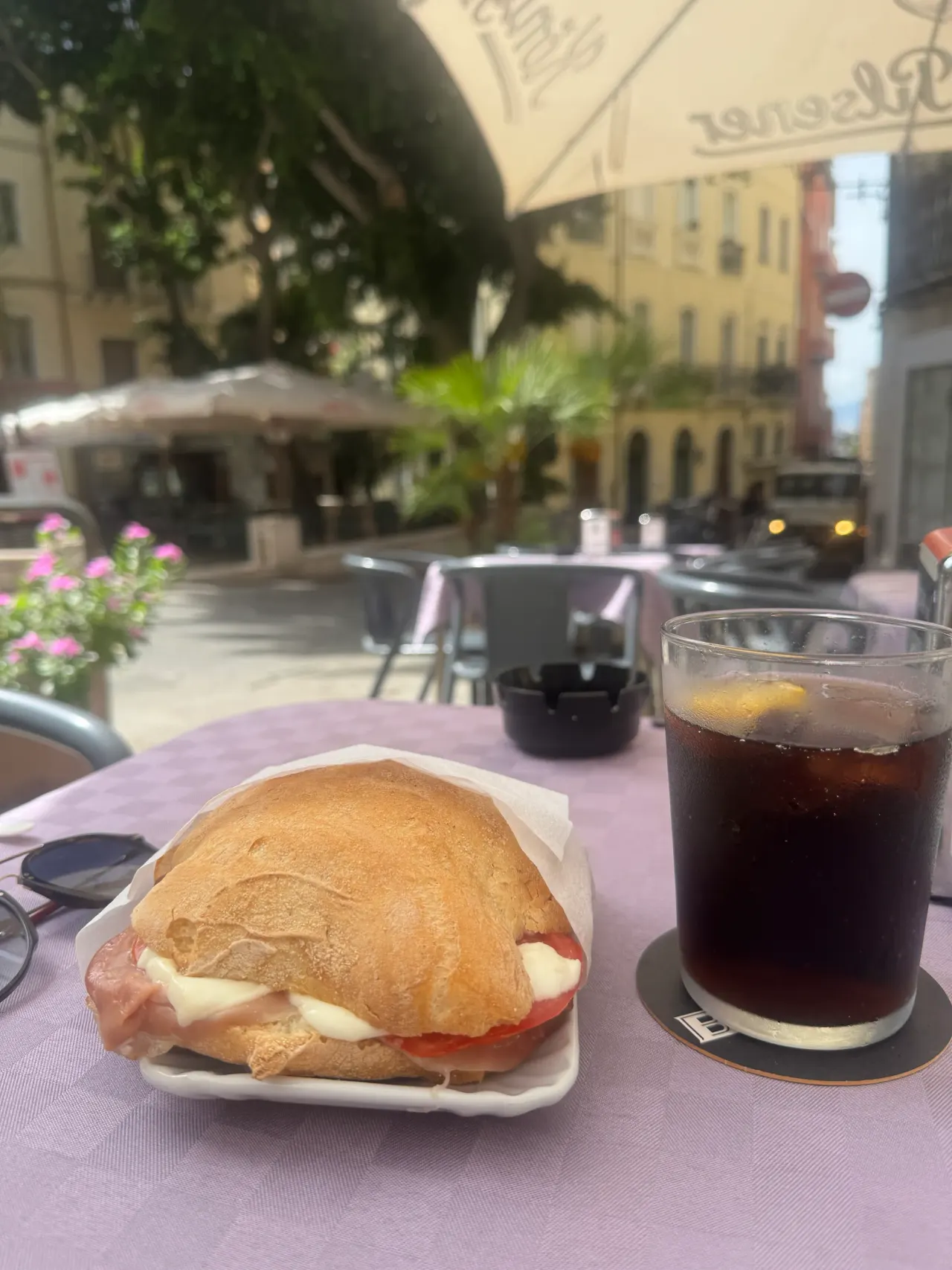 BookNoFees: Café – Moka Domus – Cagliari – Moka Domus, foto 1