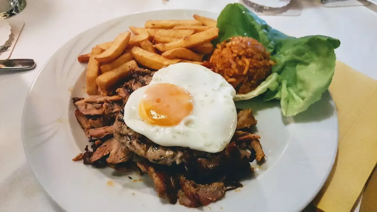 BookNoFees: Restaurant – Restaurant Peleponess – Menden – Restaurant Peleponess, foto 1