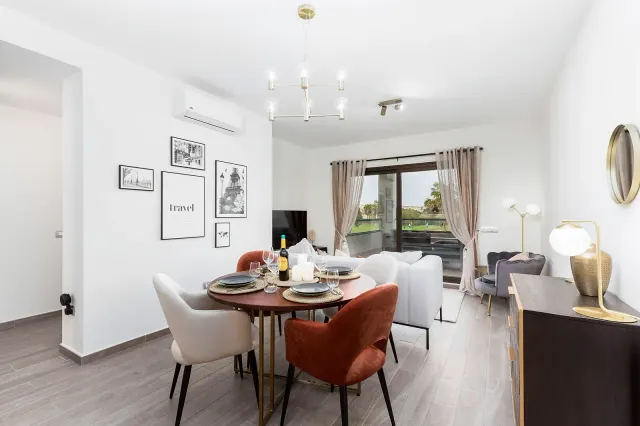 BookNoFees: Luxe boetiekaccommodatie in Caleta de Fuste: exclusief appartement met 2 slaapkamers – Caleta De Fuste