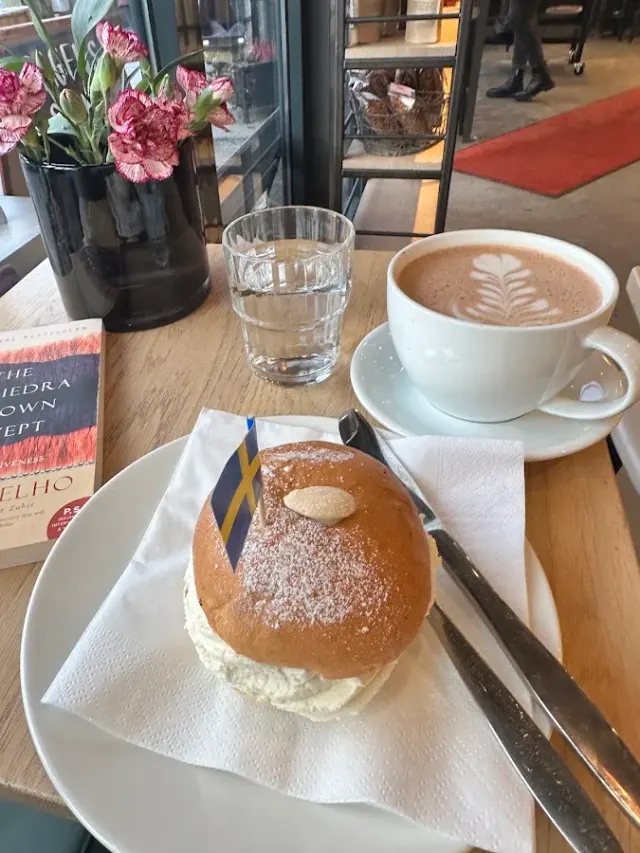 BookNoFees: Café – Baker Hansen – Oslo – Baker Hansen, foto 3