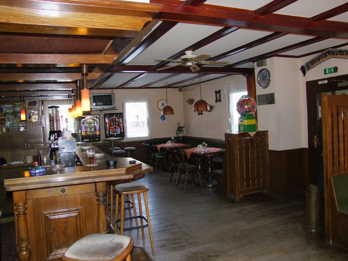 BookNoFees: Restaurant – Gaststätte Zur Post – Möhnesee-Körbecke – Café Zur Post, foto 1