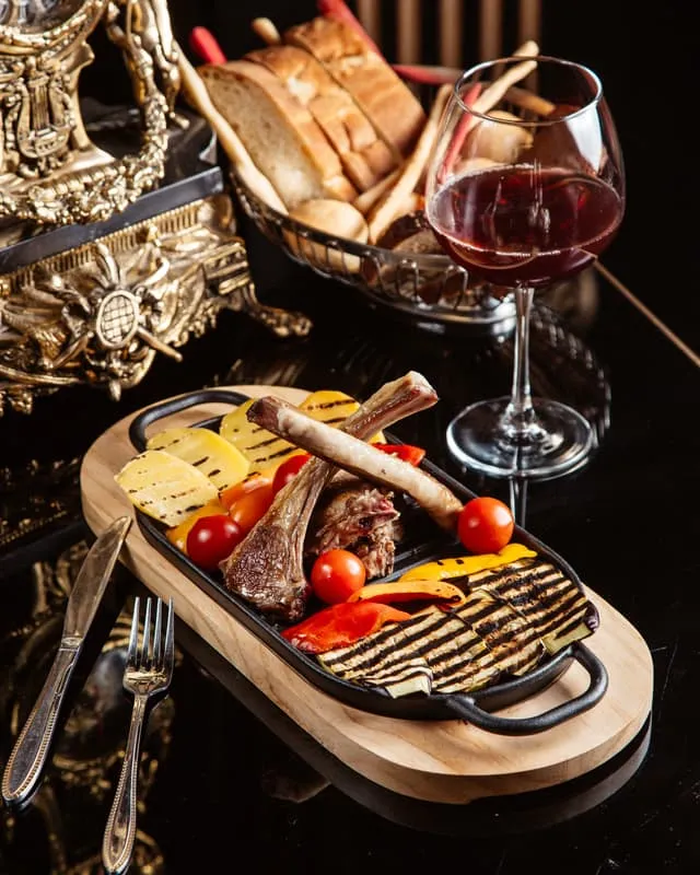 BookNoFees: Adamo's Tapas Bar & Restaurant, Berlin