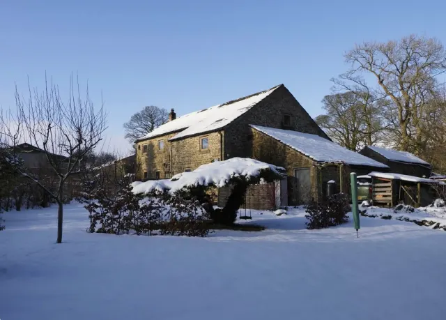 BookNoFees: Rustige privékamer in een stenen huis – Hope Valley