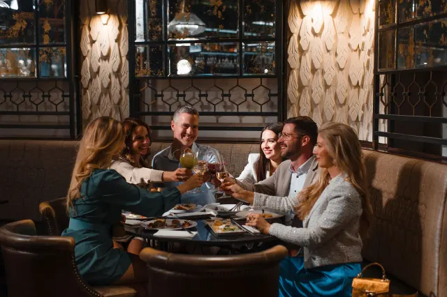 BookNoFees: Párisi Passage Café & Brasserie, Budapest