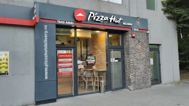 BookNoFees: Restaurant – Pizza Hut Delivery – Bucharest – Pizza Hut Bezorgservice, foto 2