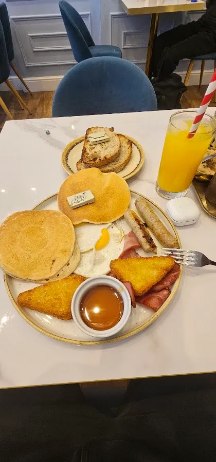 BookNoFees: Café – Beeyond – London – Verder dan, foto 2