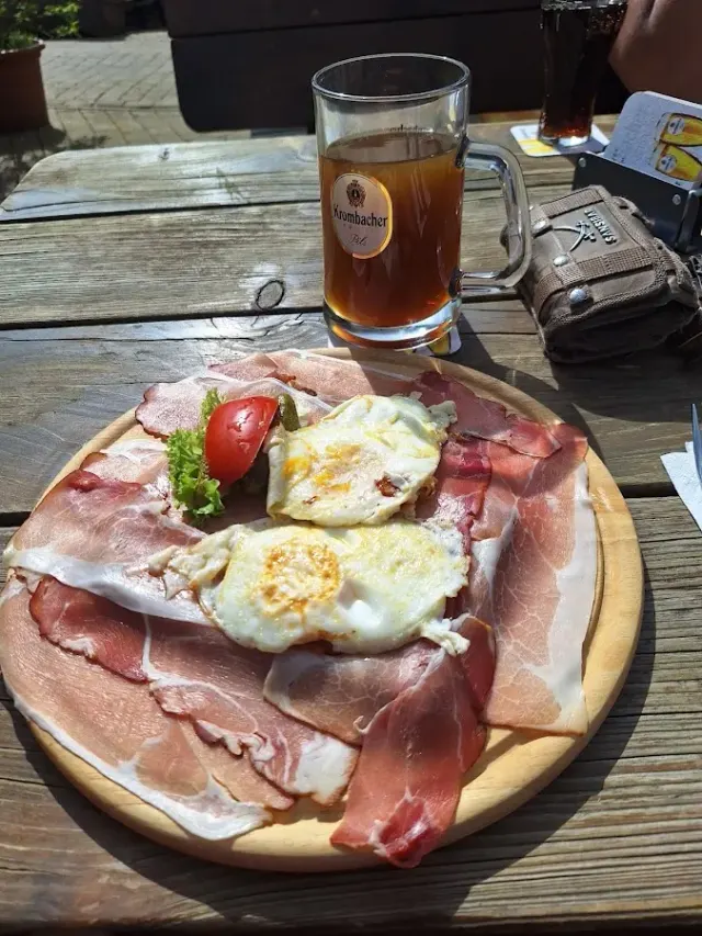 BookNoFees: Café – Zum Stadl Bauerncafe – Olpe – Naar het Stadl Bauerncafé, foto 2