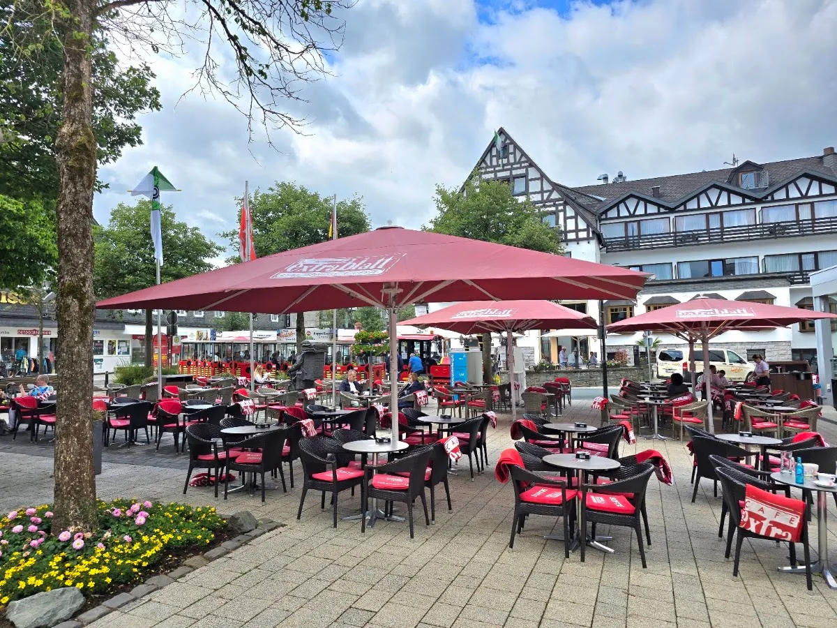 BookNoFees: Restaurant – Cafe Extrablatt Winterberg – Winterberg – Café Extrablatt Winterberg, foto 1