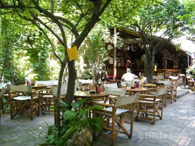 BookNoFees: Café – Bre Cafe – Belgrade – Korte koffie, foto 1