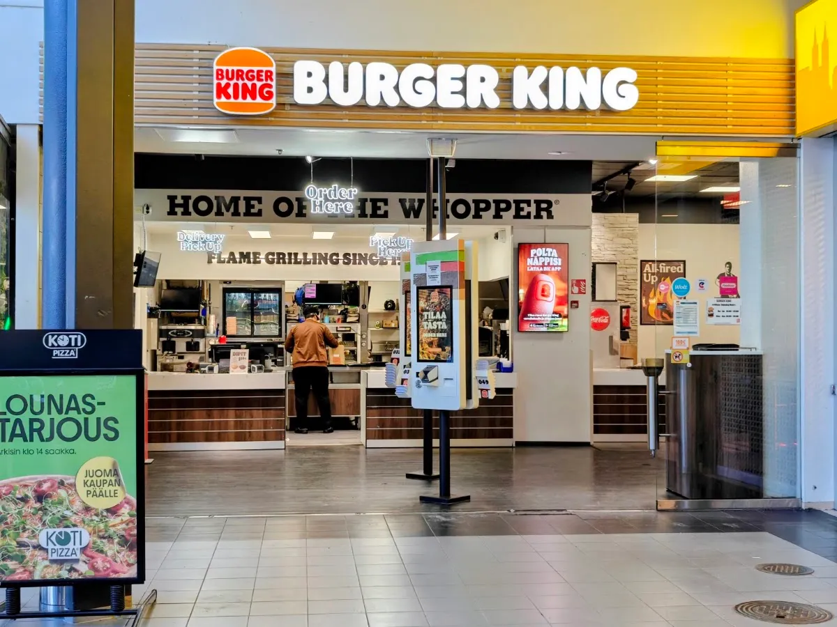 BookNoFees: Snackbar – Burger King – Helsinki – Koning van de hamburgers, foto 1