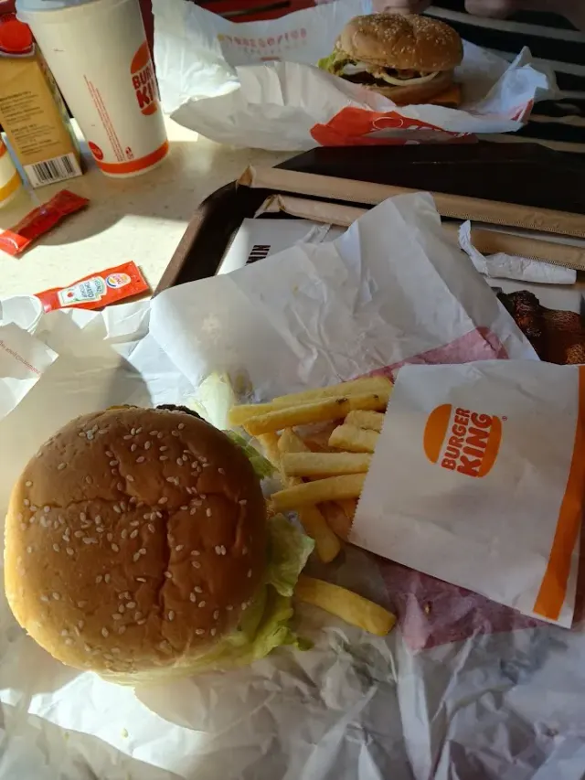 BookNoFees: Snackbar – Burger King – Helsinki – Koning van de hamburgers, foto 2