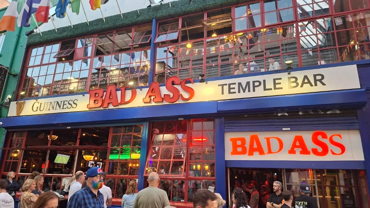 BookNoFees: Restaurant – Bad Ass Cafe – Dublin – Bad Ass Café, foto 1