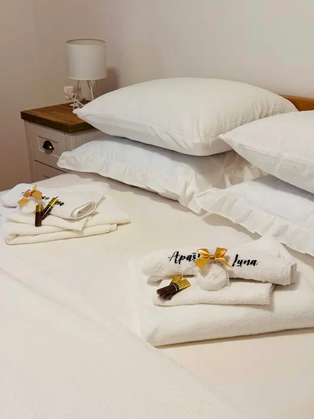 BookNoFees: Gerenoveerd appartement met balkon en parkeerplaats – Livno
