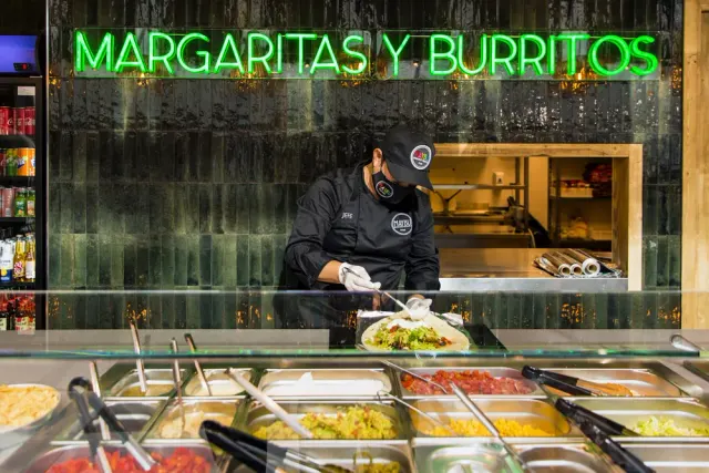 BookNoFees: Restaurant – Maybu - Margaritas y Burritos – Rome – Maybu - Margarita's en burrito's, foto 2