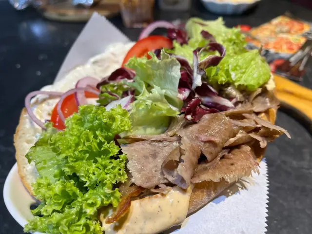 BookNoFees: Snackbar – Pivaz Döner Pizza – Arnsberg-Neheim – Pivaz Döner Pizza, foto 3