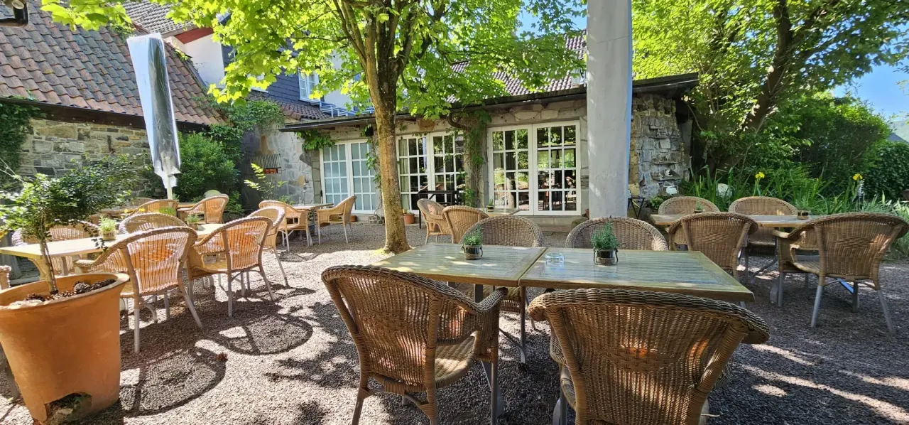 BookNoFees: Restaurant – Altes Backhaus – Arnsberg – Oud bakhuis, foto 1