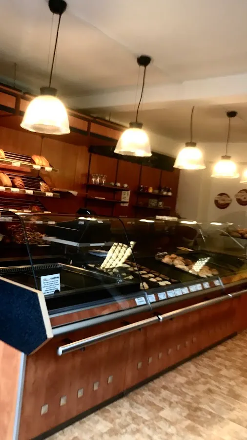 BookNoFees: Bakkerij – Bernhard Grundmann Bäckerei – Bad Wünnenberg – Bernhard Grundmann Bakkerij, foto 1