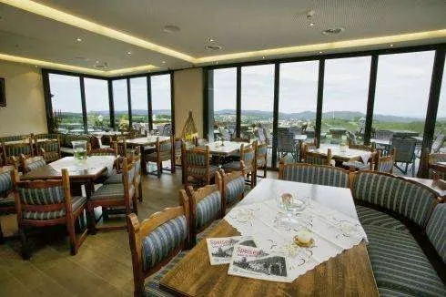 BookNoFees: Restaurant – Bobhaus – Winterberg – Bobhuis, foto 1