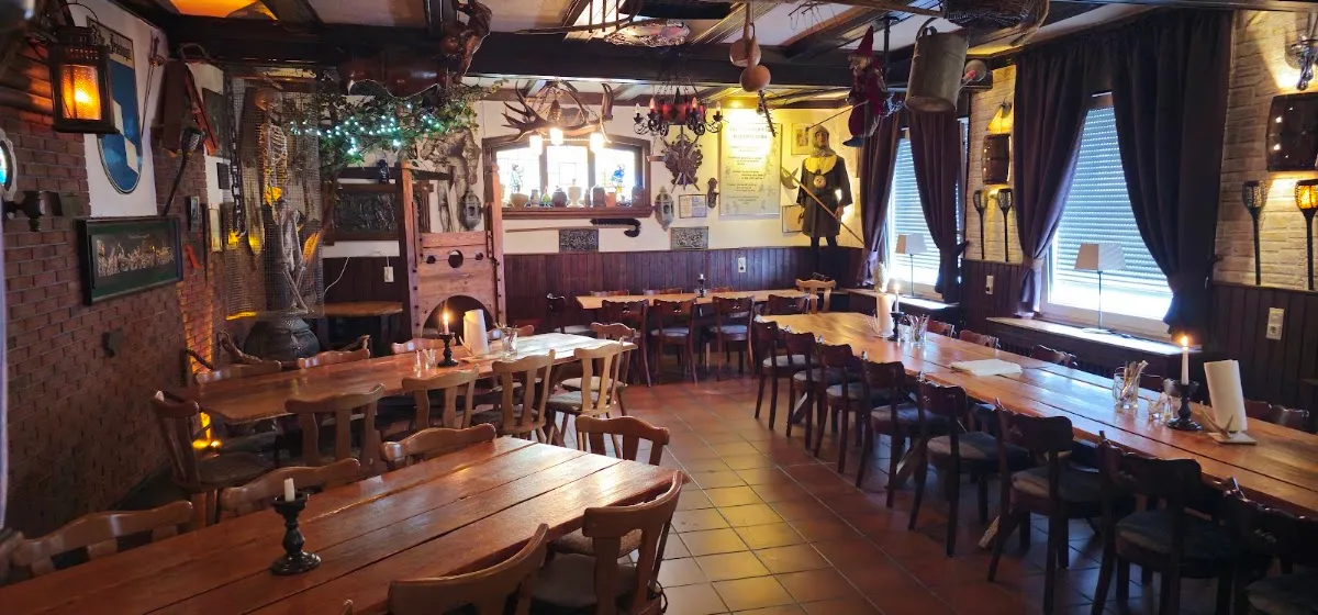 BookNoFees: Restaurant – Beim Raubritter – Drolshagen – Bij de roofridder, foto 1