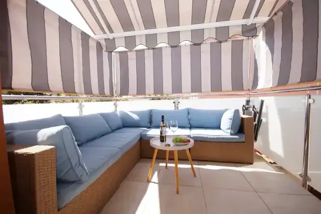 BookNoFees: vakantiehuis in Pula – 2SZ Appartement in een oud gebouw in het centrum van Pula
