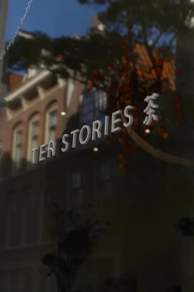 BookNoFees: Café – Tea Stories – Amsterdam – Verhalen over thee, foto 3