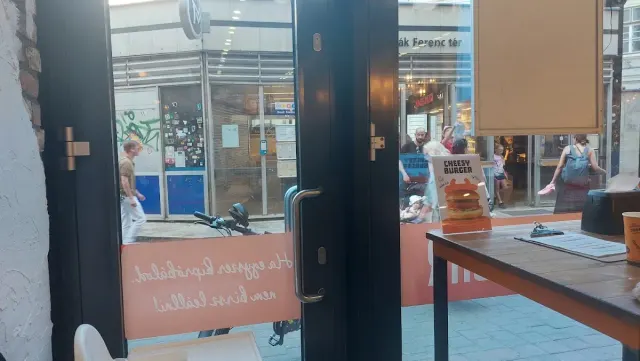 BookNoFees: Restaurant – Bamba Marha – Budapest – Houd Marha vast, foto 2