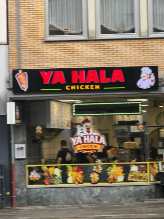 Snackbar – BookNoFees: foto uit de recensie van Jens Scafarti over Elite Döner