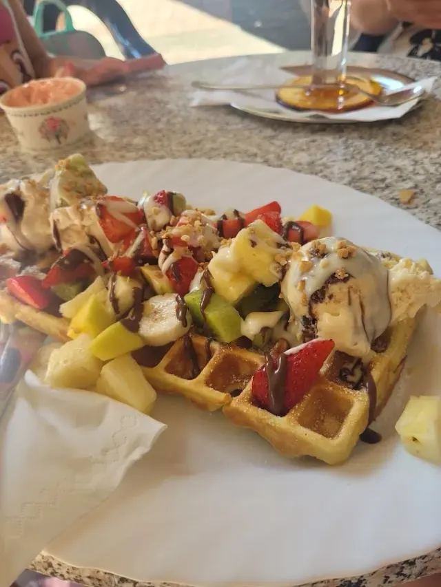 BookNoFees: Restaurant – Planet Eiscafé – Bergkamen – Planet Eiscafé, foto 2
