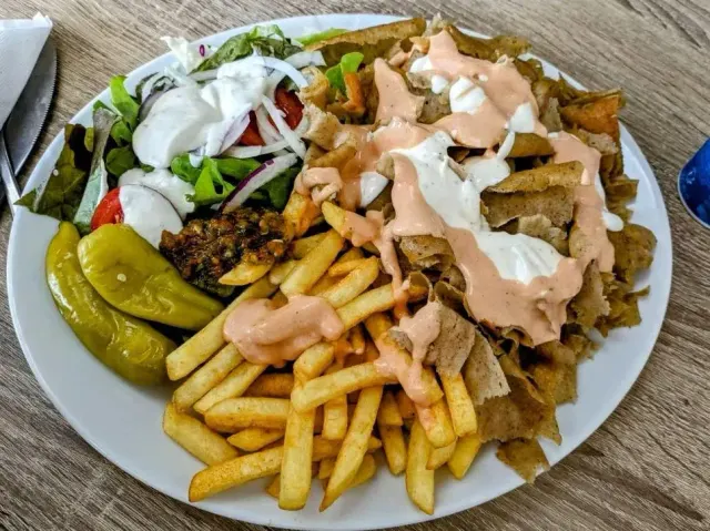 BookNoFees: Snackbar – Schmeckt Lecker Imbiss – Meschede-Freienohl – Lekkere snacks, foto 2