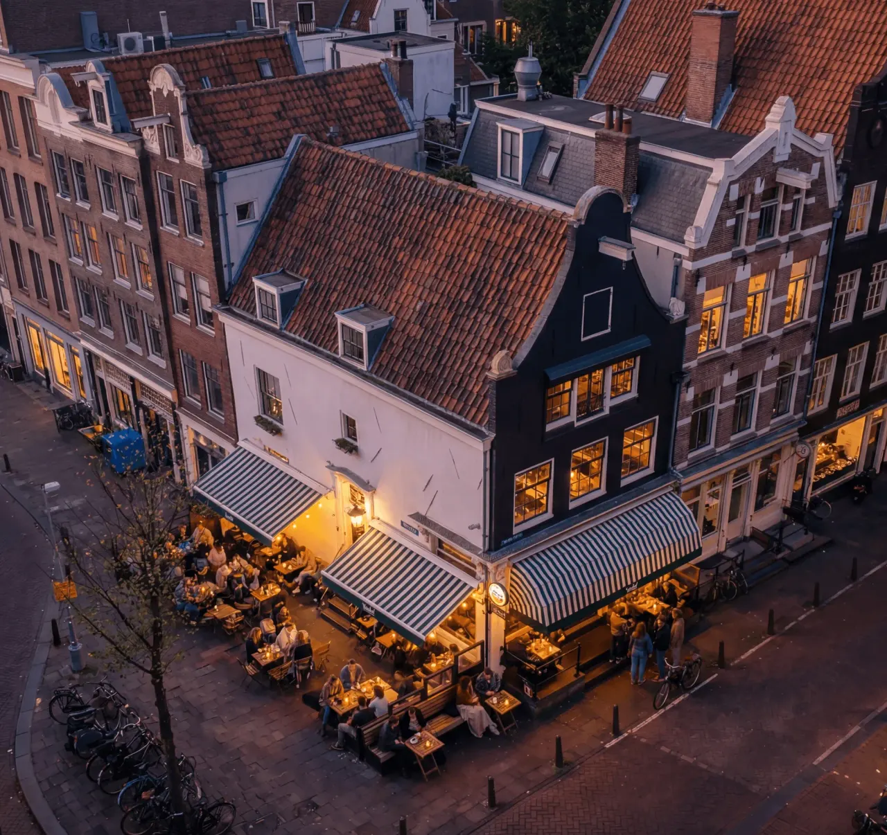 BookNoFees: Café – Winkel 43 – Amsterdam – Winkel 43, foto 1