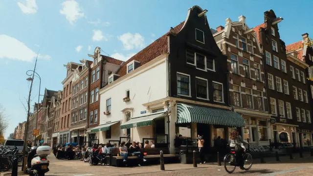 BookNoFees: Café – Winkel 43 – Amsterdam – Winkel 43, foto 2