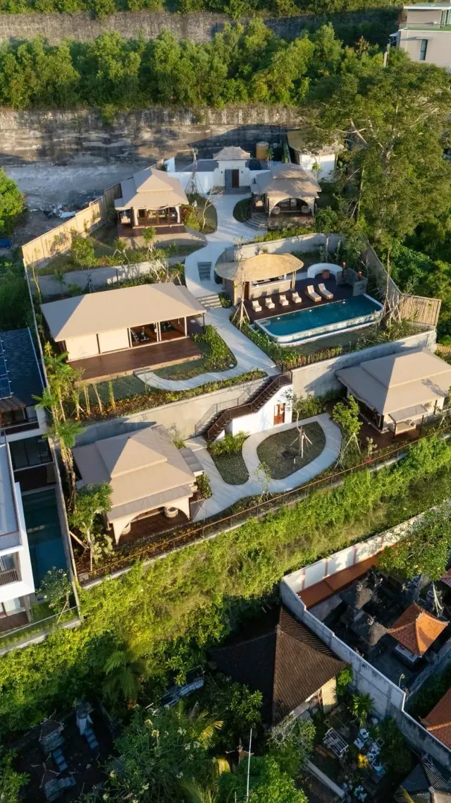 BookNoFees: Rustige canvas-tent met uitzicht op het zwembad en de oceaan – Uluwatu