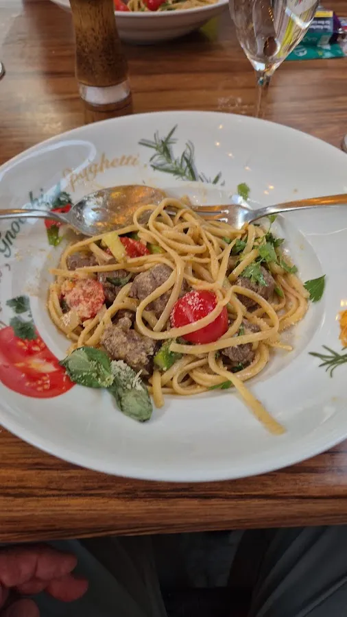 BookNoFees: Restaurant – Bänksken – Hattingen – Werkblad, foto 3