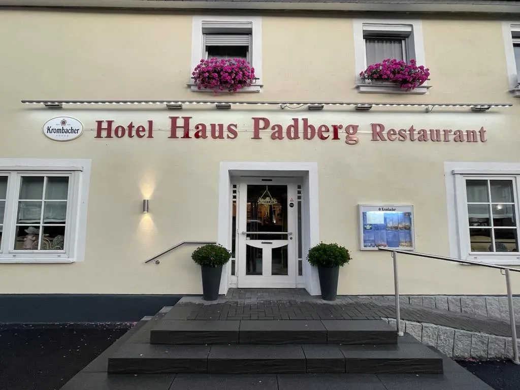 BookNoFees: Restaurant – Haus Padberg – Balve – Haus Padberg, foto 1
