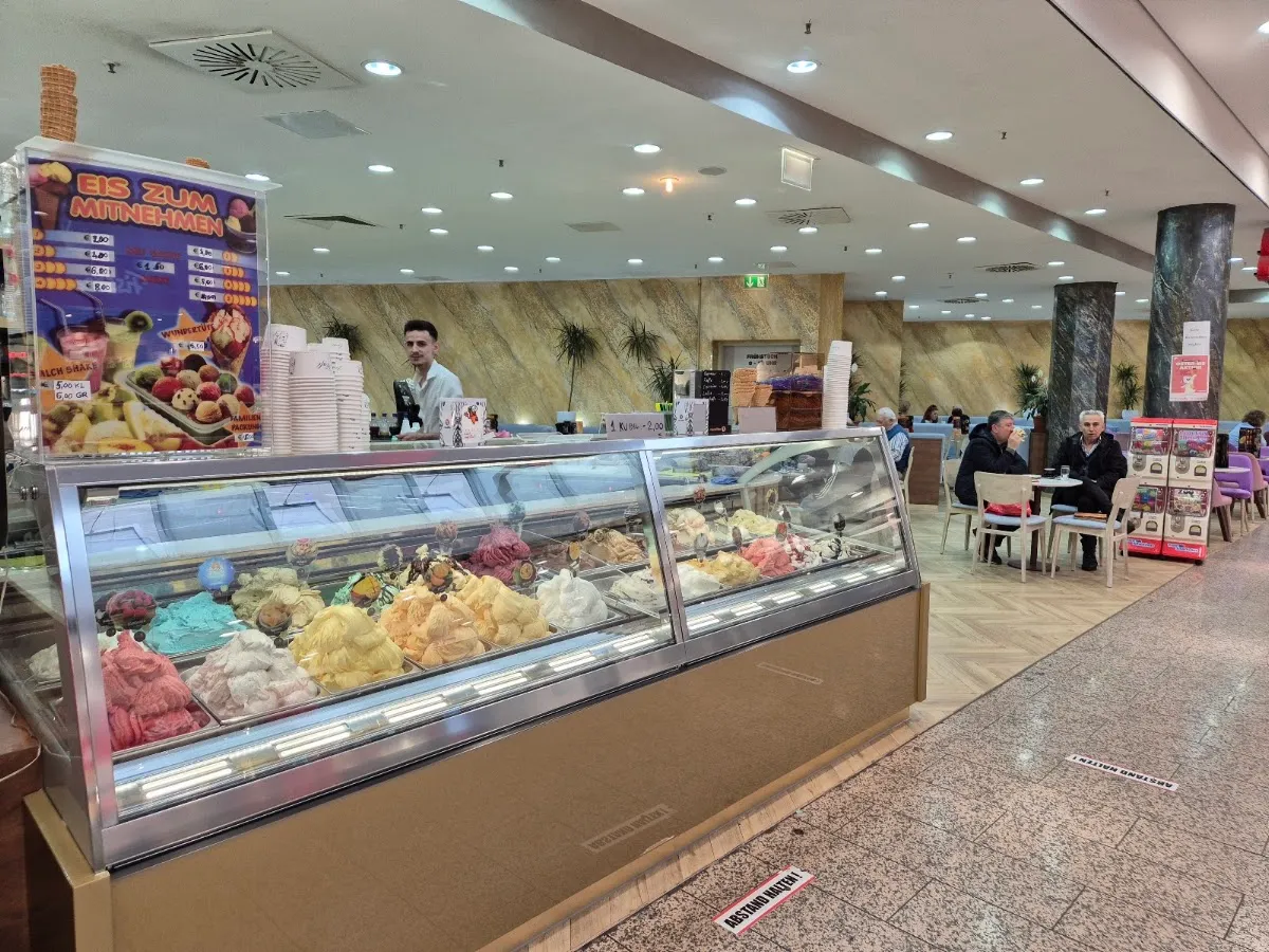 BookNoFees: Restaurant – Eiscafé Leone – Lüdenscheid – Eiscafé Leone, foto 1