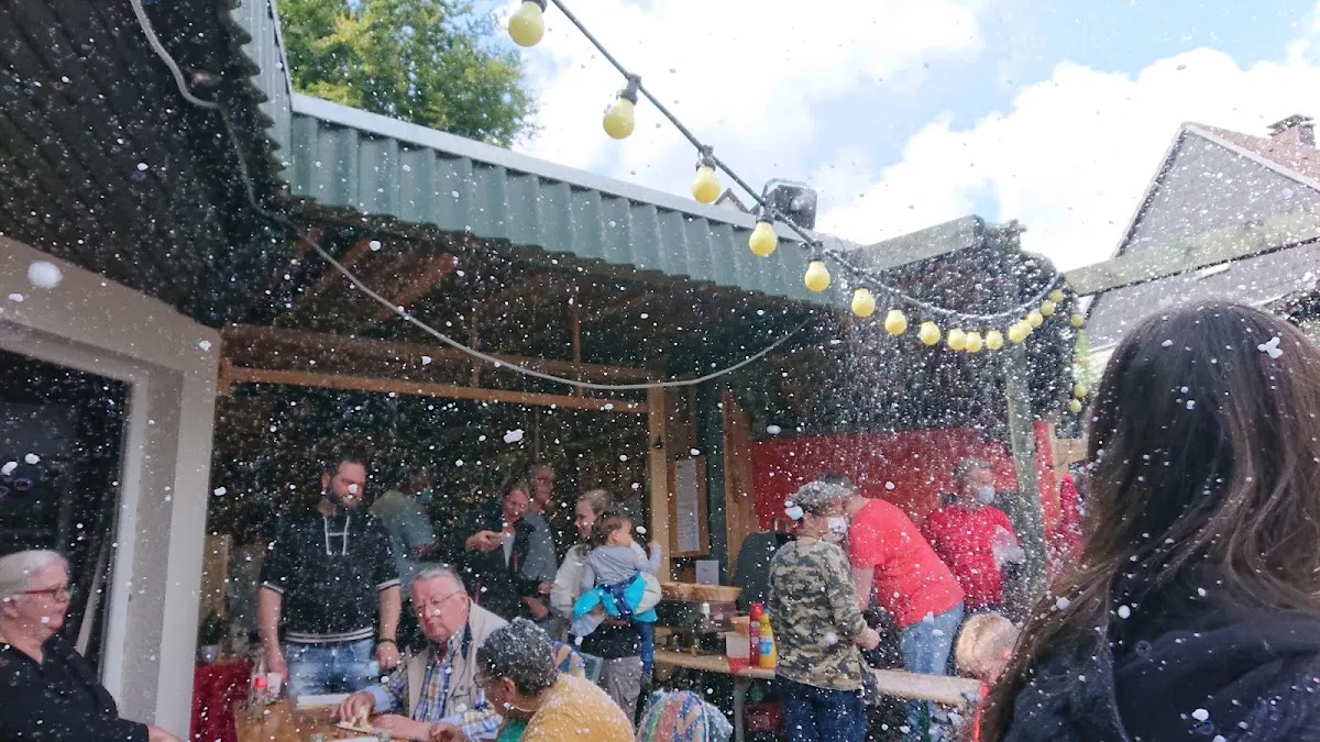 BookNoFees: Café – Cafe "Klunterbunt" – Nachrodt-Wiblingwerde – Café "Klunterbunt", foto 1