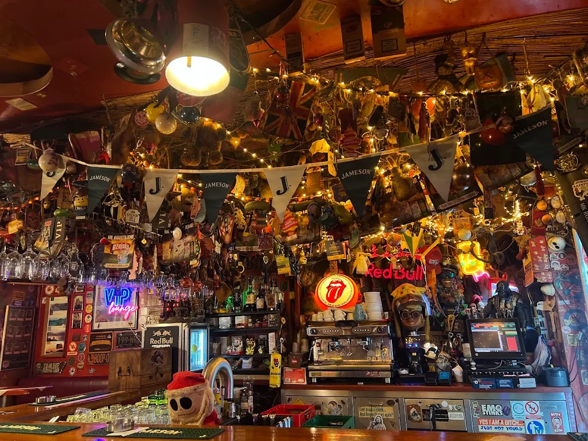 BookNoFees: Café – Alcatraz – Zagreb – Alcatraz, foto 1