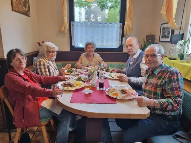 BookNoFees: Restaurant – Bürgerstübchen – Ennepetal – Buurtcafé, foto 3