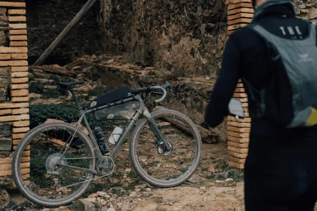 BookNoFees: Café – Steel Cyclewear & Coffeeshop – Paris – Steel Cyclewear & Coffeeshop, foto 2