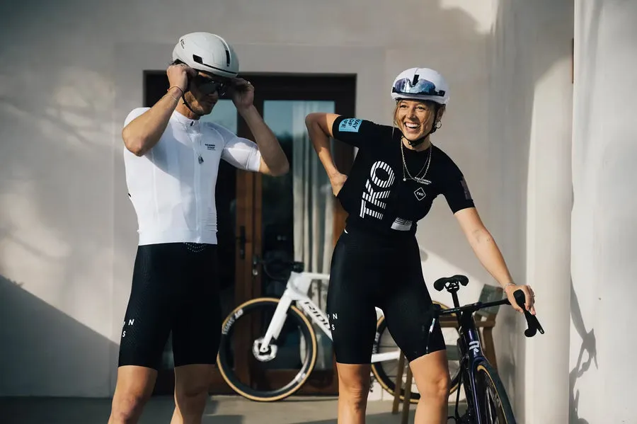 BookNoFees: Café – Steel Cyclewear & Coffeeshop – Paris – Steel Cyclewear & Coffeeshop, foto 1