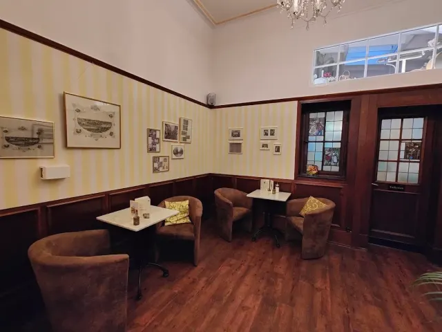 BookNoFees: Restaurant – Conditorei Weßling – Lüdenscheid – Banketbakkerij Weßling, foto 3