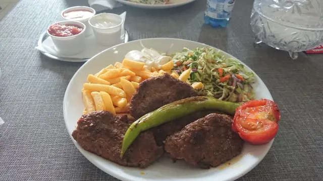 BookNoFees: Oberadener Döner Center, Bergkamen
