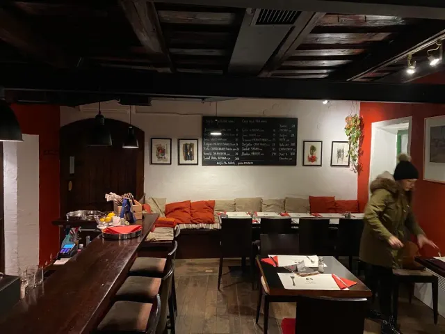 BookNoFees: Vještica, Zagreb
