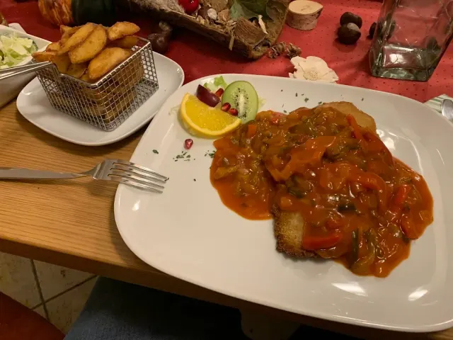 BookNoFees: Restaurant – Gasthaus Henrichs – Kirchhundem – Gasthuis Henrichs, foto 2