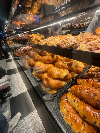 Bakkerij – BookNoFees: foto uit de recensie van Jens Scafarti over Terbuyken