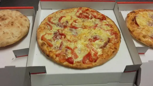 BookNoFees: Pizza Pronto, Kierspe