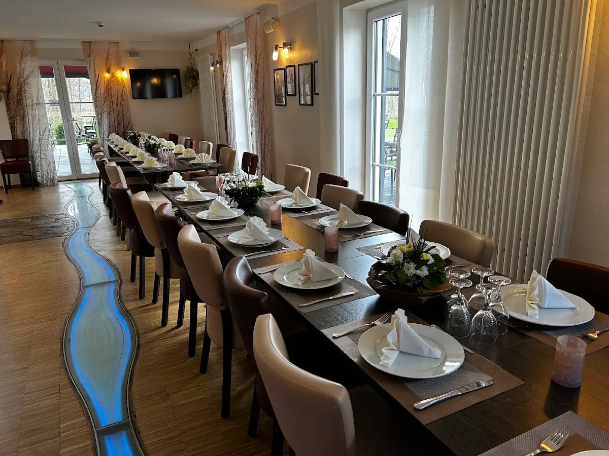 BookNoFees: Restaurant – Altes Wärterhaus – Hilchenbach – Oud wachthuisje, foto 1